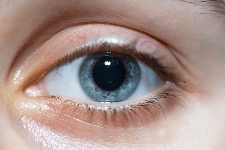 what drugs cause dilated pupils